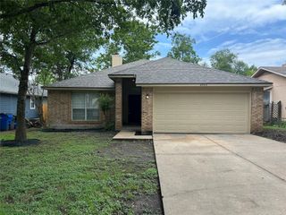 2003 Holly Springs DR, Taylor, TX 76574