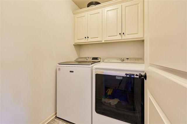 707 Tomahawk Court, Smithville, MO 64089