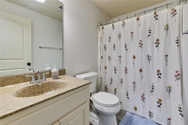 707 Tomahawk Court, Smithville, MO 64089