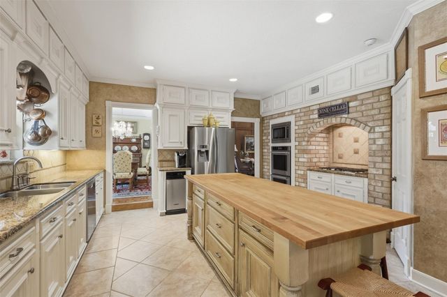 9414 Windrush Drive, Spring, TX 77379