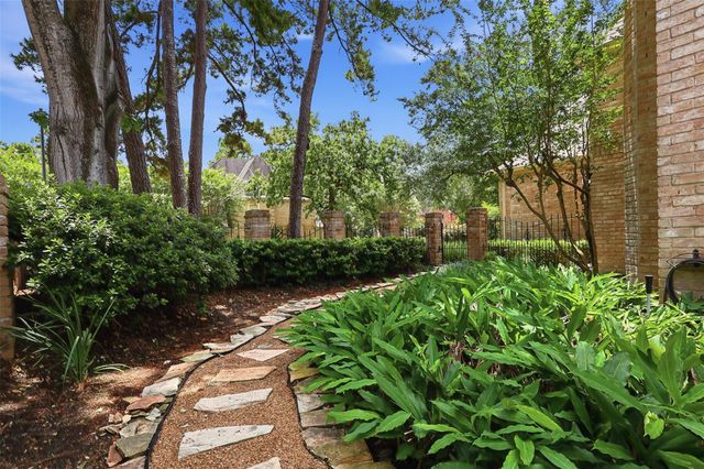 9414 Windrush Drive, Spring, TX 77379