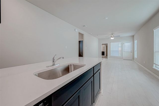 516 Emerald Thicket, Huffman, TX 77336