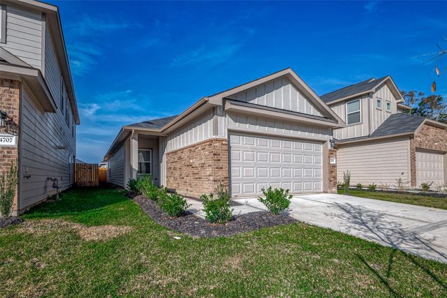 516 Emerald Thicket, Huffman, TX 77336