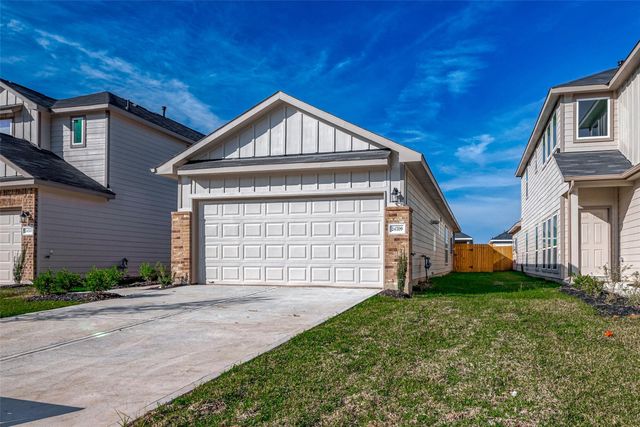 516 Emerald Thicket, Huffman, TX 77336
