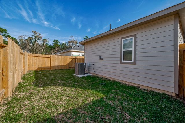 516 Emerald Thicket, Huffman, TX 77336