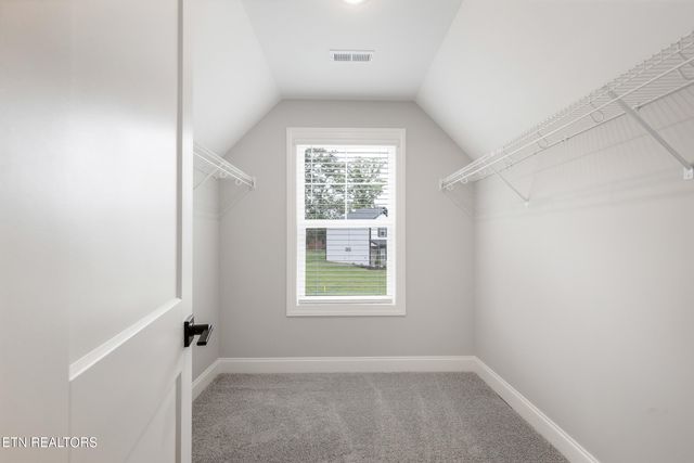 1314 Fort Craig Tr, Maryville, TN 37803