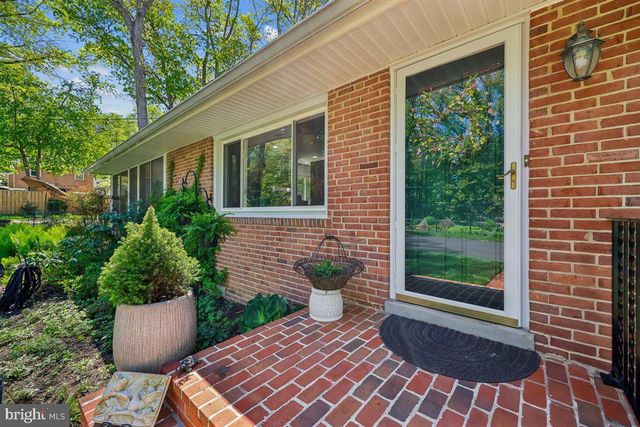 4318 PINETREE RD, Rockville, MD 20853