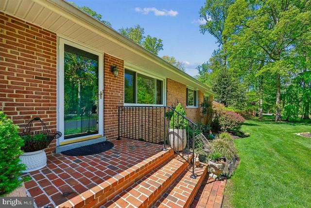 4318 PINETREE RD, Rockville, MD 20853