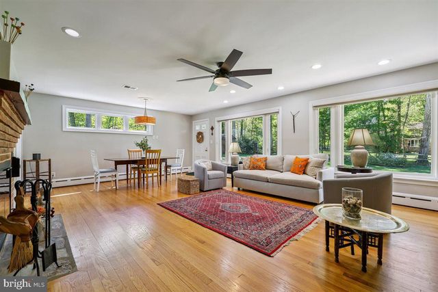 4318 PINETREE RD, Rockville, MD 20853