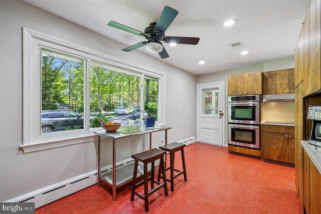 4318 PINETREE RD, Rockville, MD 20853