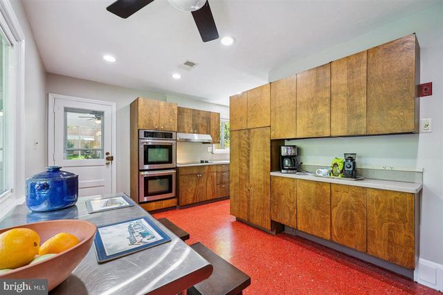4318 PINETREE RD, Rockville, MD 20853