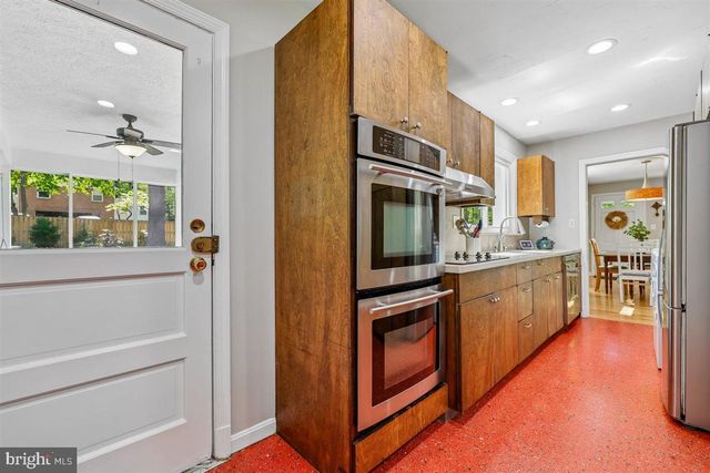 4318 PINETREE RD, Rockville, MD 20853