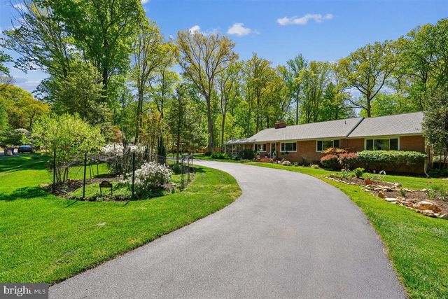 4318 PINETREE RD, Rockville, MD 20853