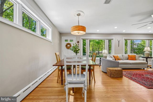 4318 PINETREE RD, Rockville, MD 20853