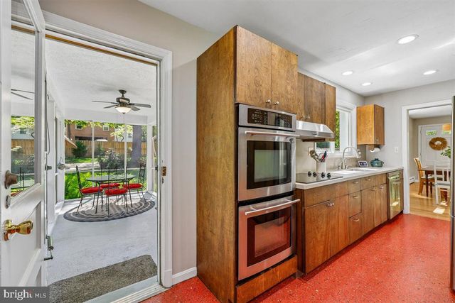 4318 PINETREE RD, Rockville, MD 20853