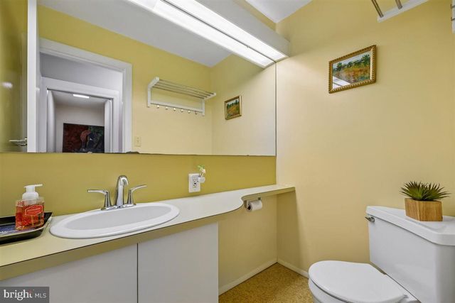 4318 PINETREE RD, Rockville, MD 20853