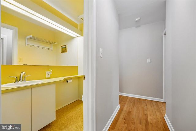 4318 PINETREE RD, Rockville, MD 20853