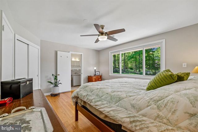 4318 PINETREE RD, Rockville, MD 20853