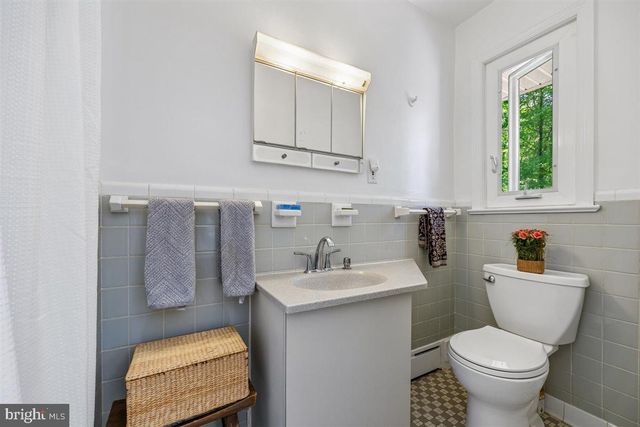 4318 PINETREE RD, Rockville, MD 20853