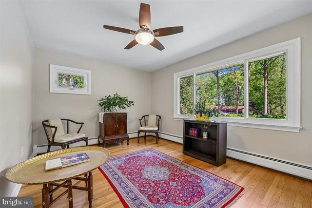 4318 PINETREE RD, Rockville, MD 20853