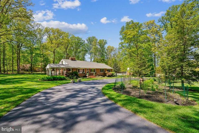 4318 PINETREE RD, Rockville, MD 20853