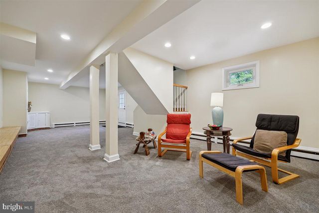 4318 PINETREE RD, Rockville, MD 20853