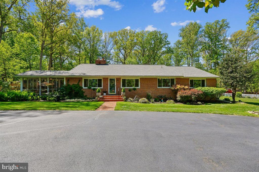 4318 PINETREE RD, Rockville, MD 20853