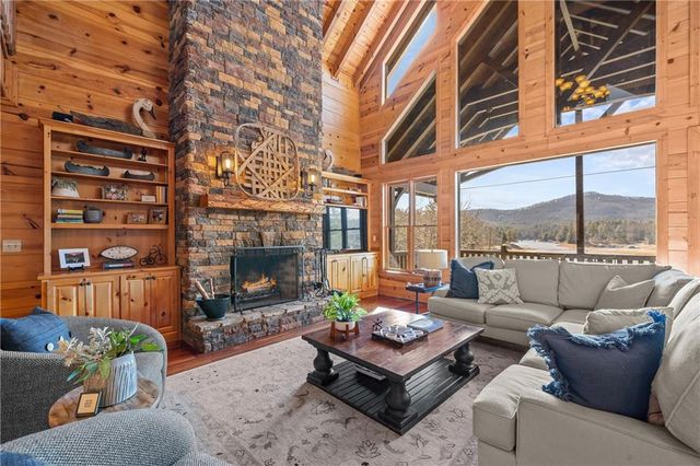 5 Emerald Point, Blairsville, GA 30512