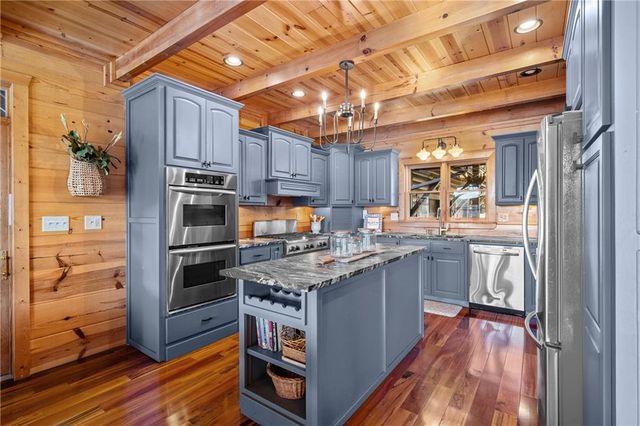 5 Emerald Point, Blairsville, GA 30512