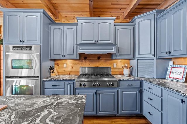 5 Emerald Point, Blairsville, GA 30512