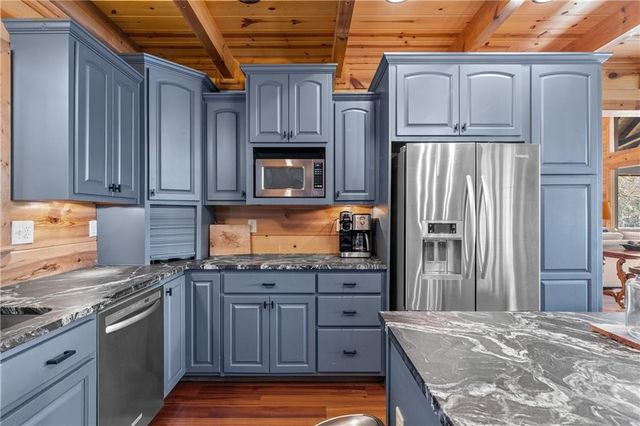 5 Emerald Point, Blairsville, GA 30512