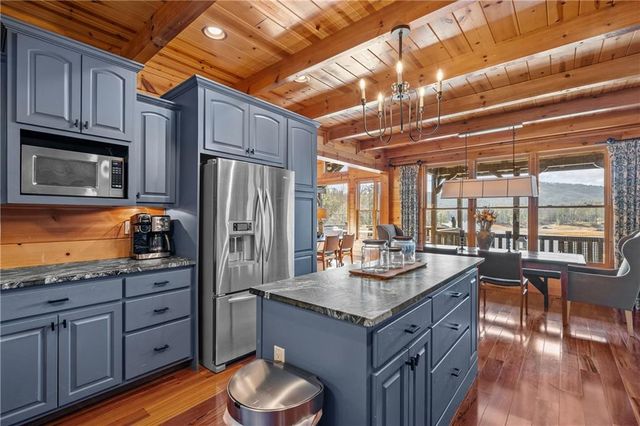 5 Emerald Point, Blairsville, GA 30512