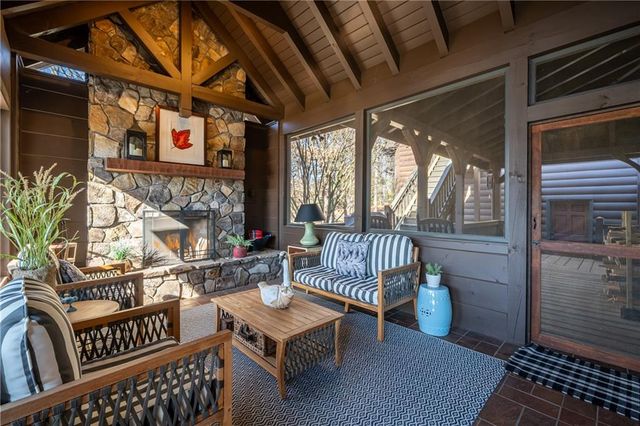 5 Emerald Point, Blairsville, GA 30512