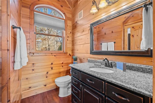 5 Emerald Point, Blairsville, GA 30512