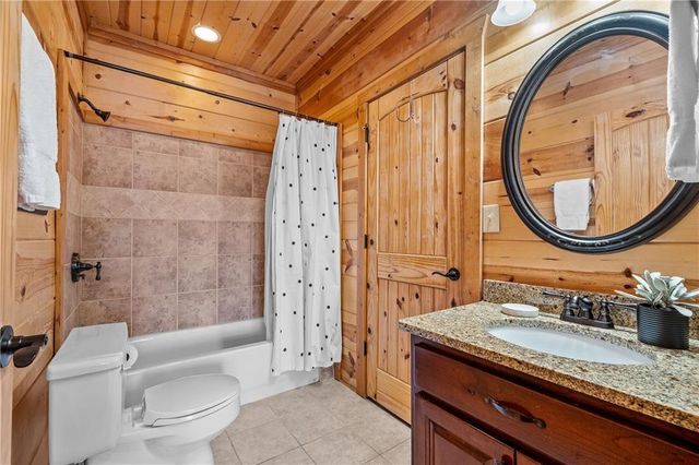 5 Emerald Point, Blairsville, GA 30512