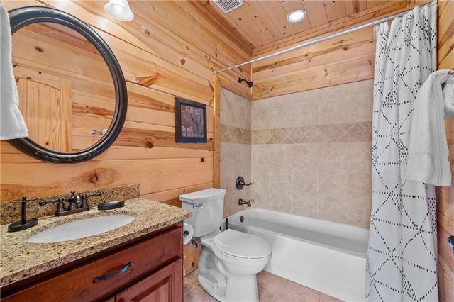 5 Emerald Point, Blairsville, GA 30512