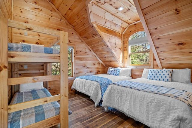 5 Emerald Point, Blairsville, GA 30512