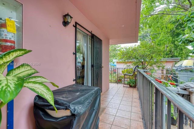 519 NW 10th Ave, Miami, FL 33136