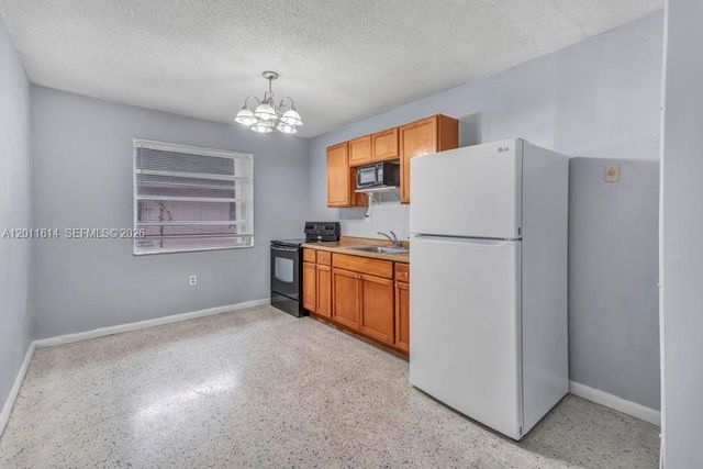 519 NW 10th Ave, Miami, FL 33136