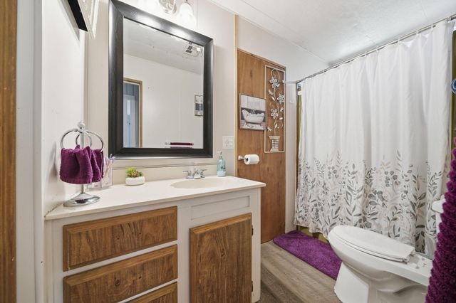 17300 Lassen Avenue, Anderson, CA 96007