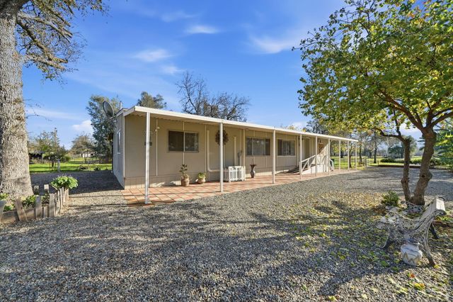 17300 Lassen Avenue, Anderson, CA 96007