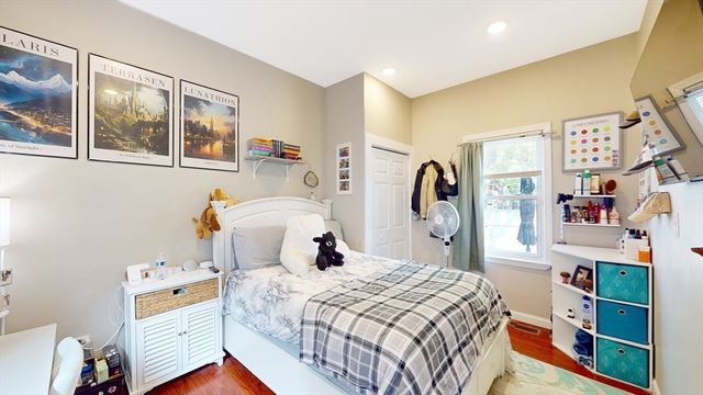 34 Sargent Ave 1B, Somerville, MA 02145