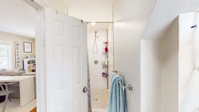 34 Sargent Ave 1B, Somerville, MA 02145