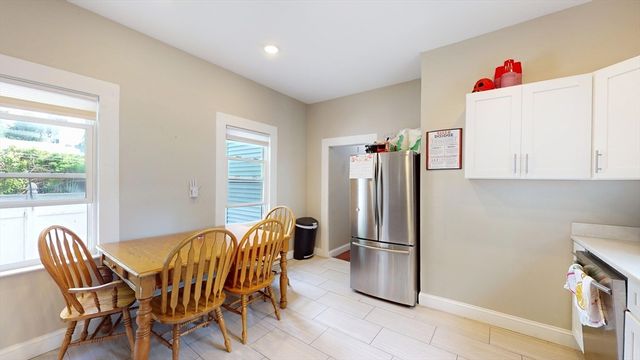 34 Sargent Ave 1B, Somerville, MA 02145