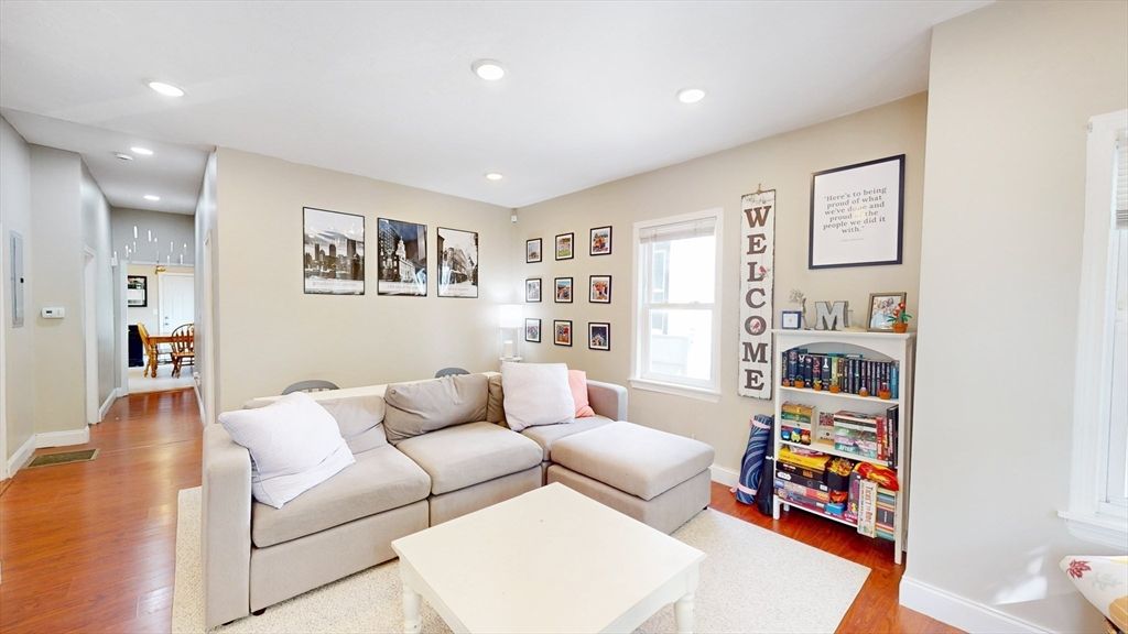 34 Sargent Ave 1B, Somerville, MA 02145