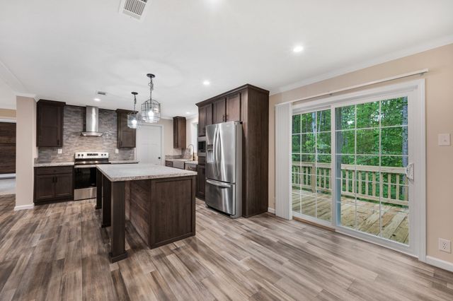 270 E Little Richland Rd, Waverly, TN 37185