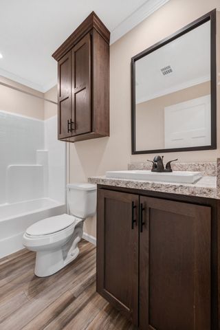 270 E Little Richland Rd, Waverly, TN 37185