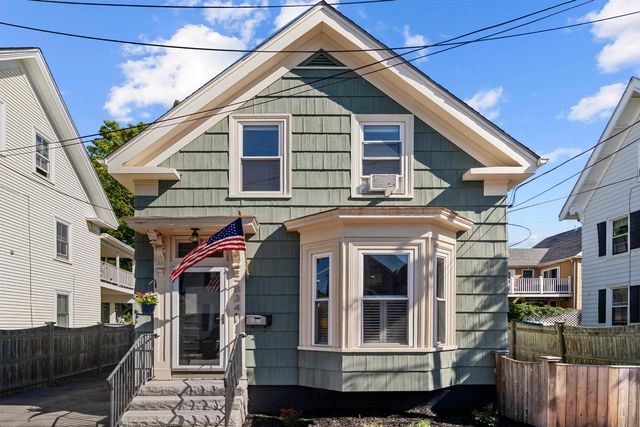 834 State Street, Portsmouth, NH 03801