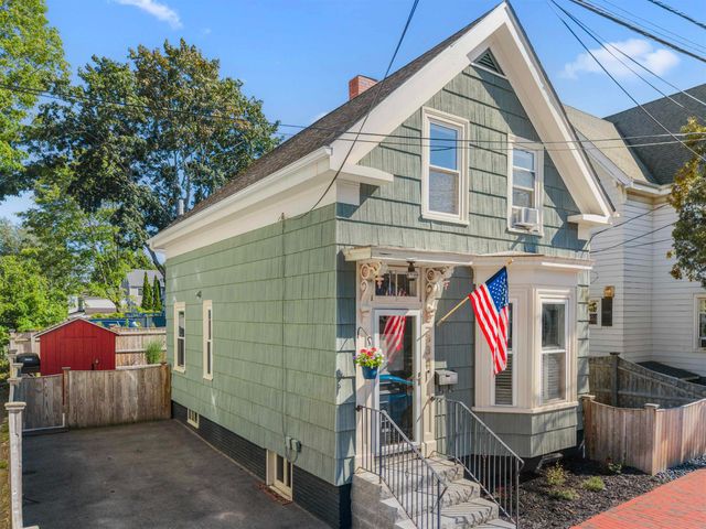 834 State Street, Portsmouth, NH 03801
