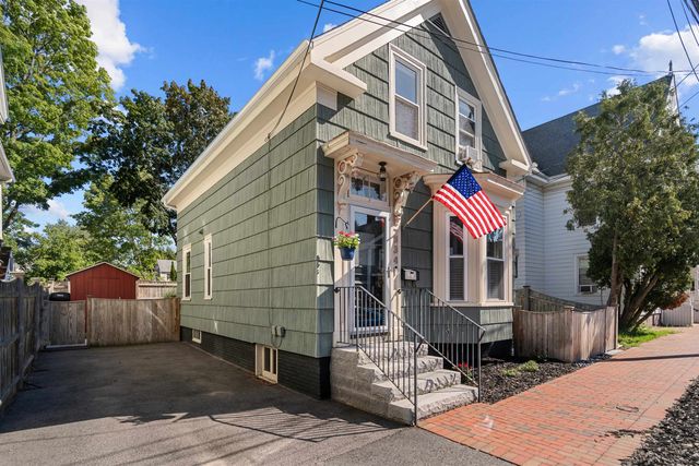 834 State Street, Portsmouth, NH 03801